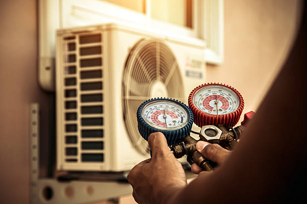 Professional Hvac technician working in Crete, NE